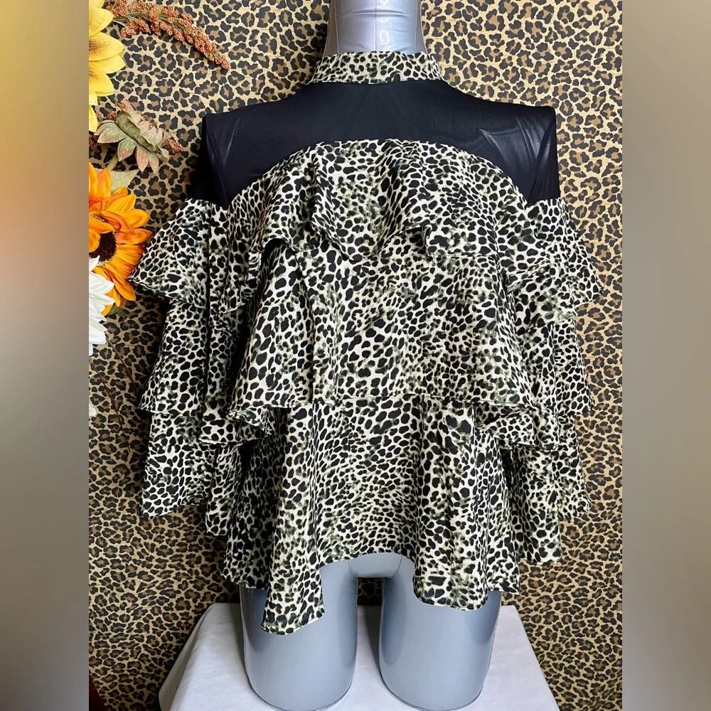 🦋B2G1🦋P•LUCA MILANO Tiered Ruffle Animal Print Mock Neck Blouse | MEDIUM | - Picture 2 of 9